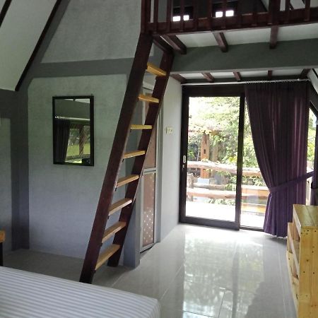 Joglopari Guesthouse Room 2 Bukan Untuk Pasangan Non Pasutri Tjepit Exterior foto